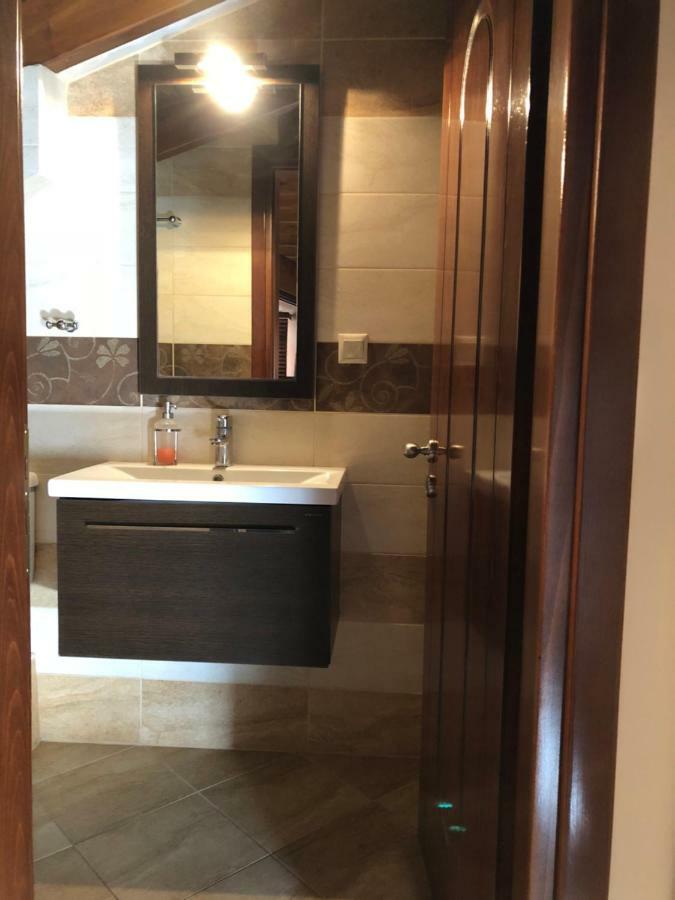 The Loft Apartment Chios Town Bagian luar foto