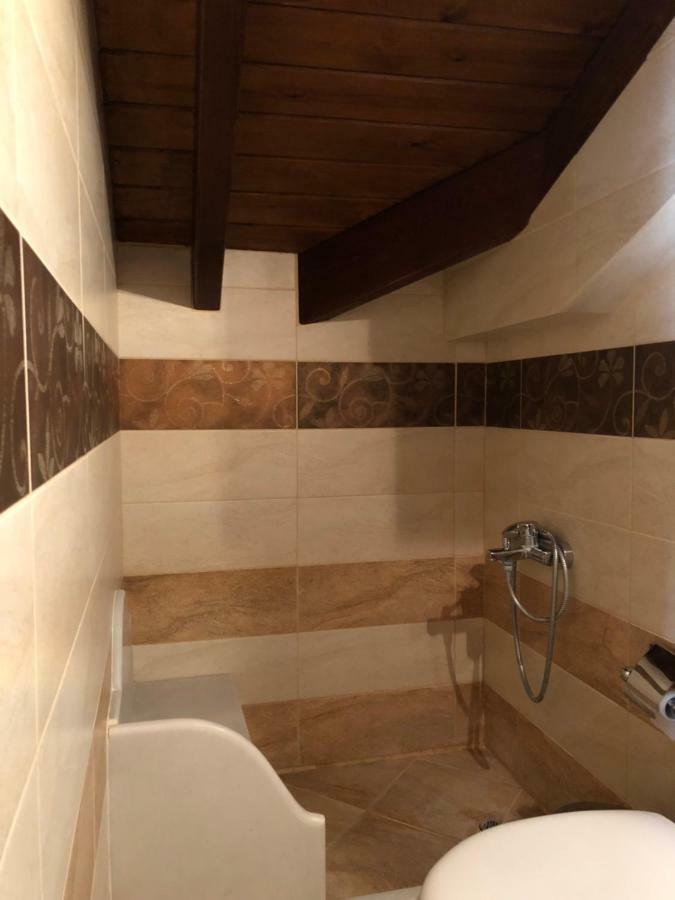 The Loft Apartment Chios Town Bagian luar foto